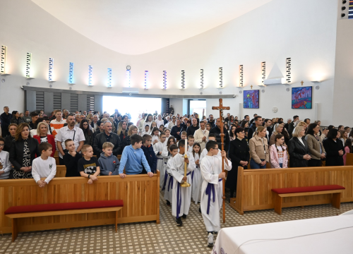 Fotografija 15 - Dječji zbor sa zagrebačke Knežije gostovao u Župi sv. Ante Padovanskog na Šubićevcu