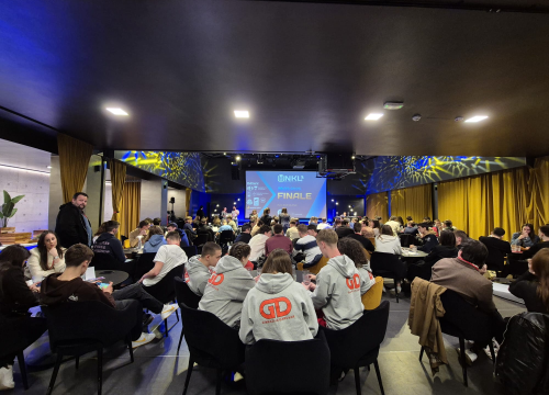 Fotografija 2 - Srednjoškolci zavladali Arsenom: U finalu Nacionalne kviz lige pobjedu odnijelo Oceanovih 5 iz Čakovca