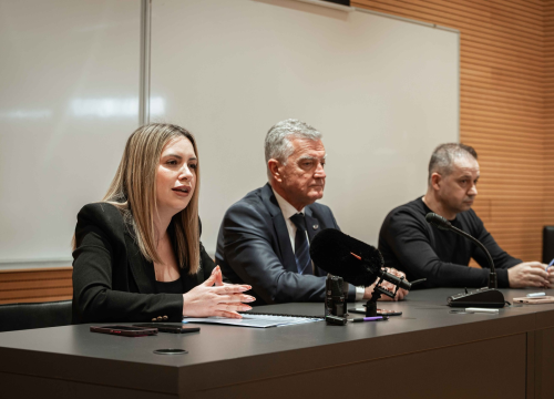 Fotografija 10 - Potpisani ugovori za izradu glavnog i izvedbenog projekta Centra za mlade