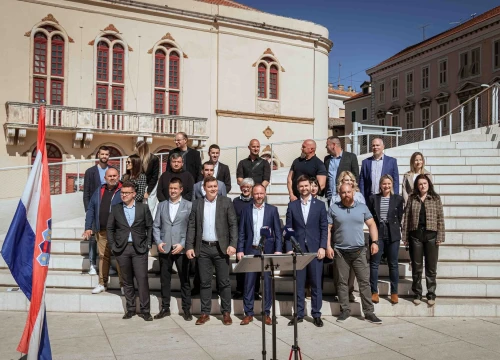Florijan Žižić za župana, Goran Šimić za dožupana: Na Poljani se predstavila Nezavisna lista načelnika i vijećnika