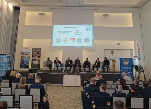 Hrvatski ronilački kongres održava se u Šibeniku: Uz stručne rasprave i eko akcija čišćenja podmorja