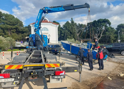 Fotografija 1 - Krizne situacije pod kontrolom: Ronilački timovi uvježbavaju operacije u Šibeniku