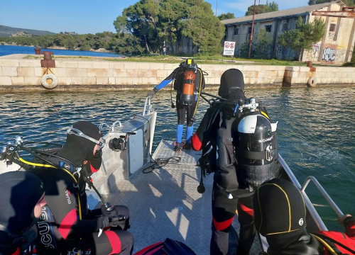 Fotografija 11 - Eko patrola u Šibeniku: Kongres zaključili čišćenjem podmorja u uvali Minerska