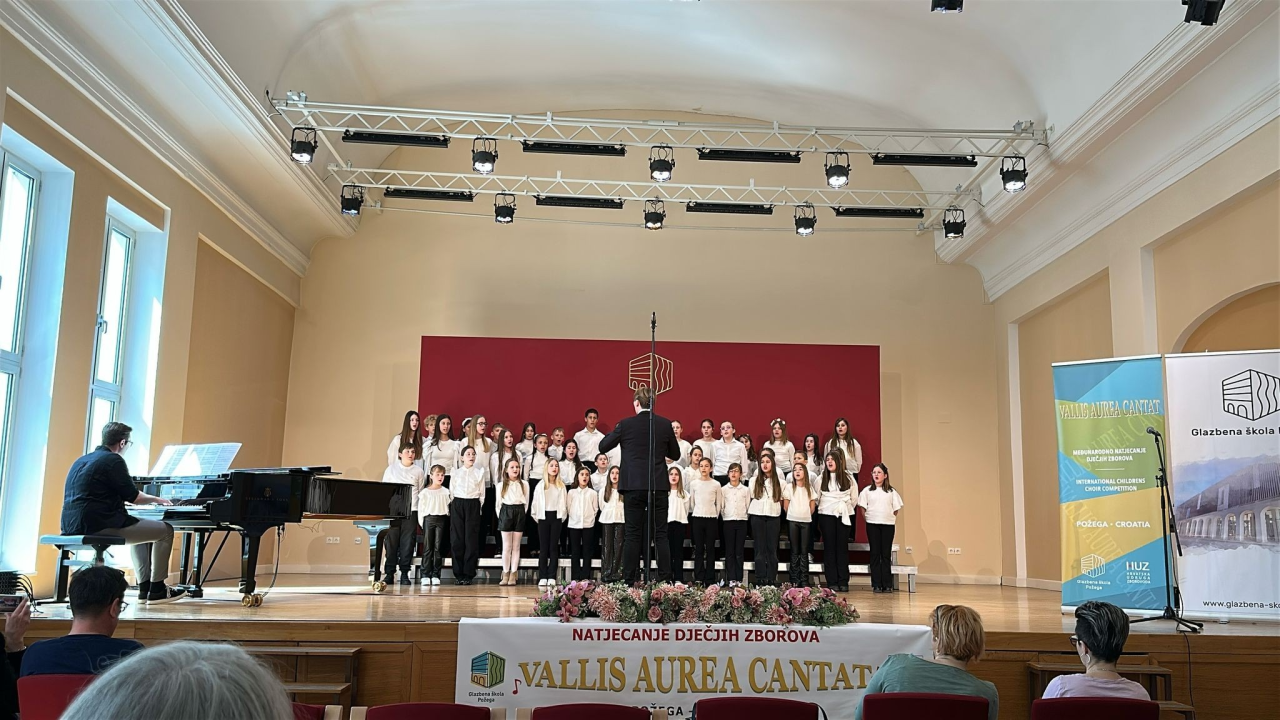 'Zdravo maleni' prvi na 10. međunarodnom natjecanju dječjih zborova u Požegi