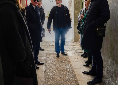Fotografija 13 - Burić i Mileta u obilasku obnovljenih arhitektonskih detalja u Šibeniku