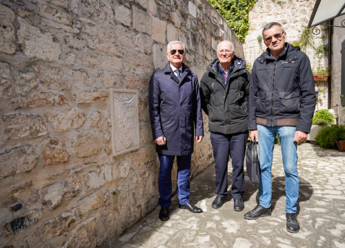 Burić i Mileta u obilasku obnovljenih arhitektonskih detalja u Šibeniku