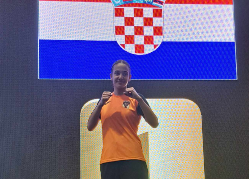 Fotografija 3 - Sjajan nastup boraca šibenskog Dalmatina: Tonka Desanić osvojila Europski kup