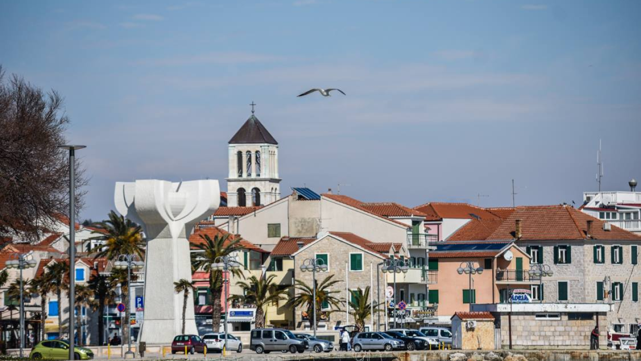 Grad Vodice objavio natječaj za dodjelu potpora poljoprivrednicima