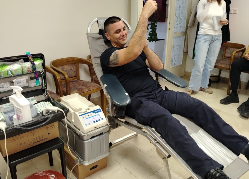 Fotografija 6 - Policijski službenici ponovo pokazali humanost u današnjoj akciji darivanja krvi