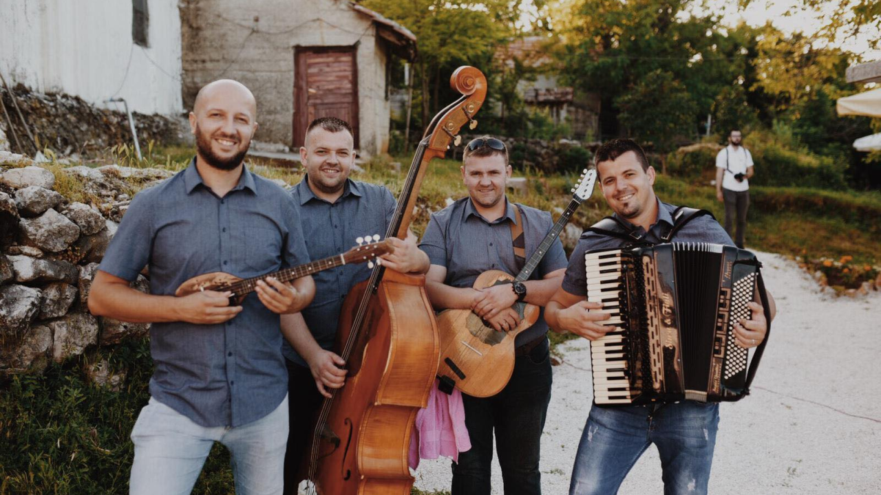 Preduskršnji glazbeni program u Mozartu: Svevremenski hitovi i nezaboravan provod!