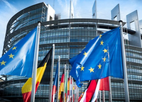 Europski parlament oštro osudio uhićenja i protjerivanje građana EU iz Srbije