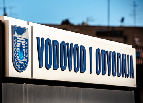 Puknuće cjevovoda u Dubravi, u tijeku je sanacija: 'Iz predostrožnosti prokuhavajte vodu za piće'