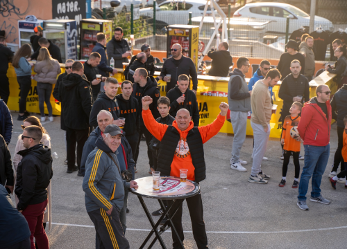 Fotografija 32 - FOTO: Odličan prvi dan funcutskog rođendanskog turnira: Od legendi Jose Bulata i Ive Grgasa Granda do desetogodišnjaka