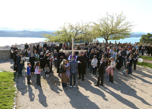 U duhu zajedništva i obitelji: Vjernici Šibenika križnim putem pješačili do Baronea