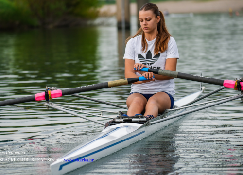 Fotografija 7 - Zlatna izvedba četverca bez: Sjajni uspjesi veslača VK Krka na Croatia Open regati