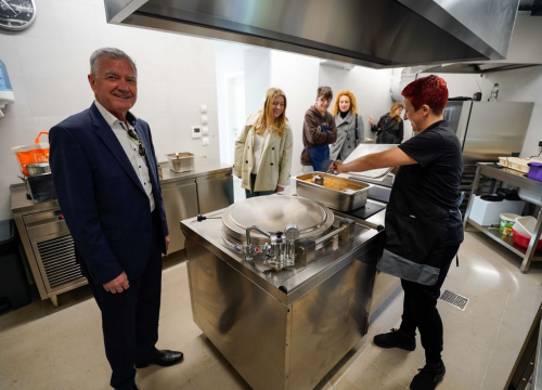 Fotografija 5 - Grad Šibenik osigurao uskrsne pogače za korisnike Pučke kuhinje: 'Njegujemo partnerski odnos i suradnju'