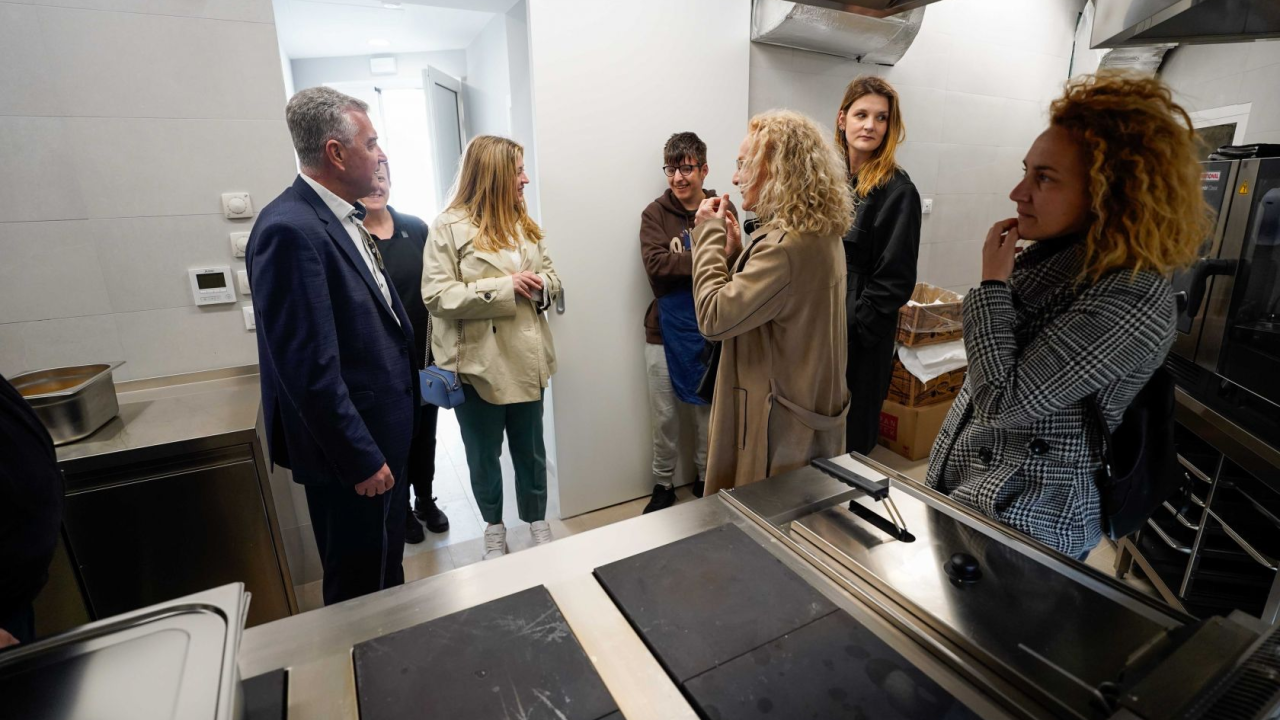 Grad Šibenik osigurao uskrsne pogače za korisnike Pučke kuhinje: 'Njegujemo partnerski odnos i suradnju'