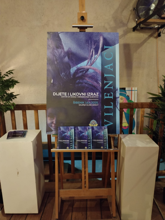 Zvonimir Vila i njegovi 'Vilenjaci' napunili Azimut: Otvorena izložba radova djece iz Centra 'Šubićevac'