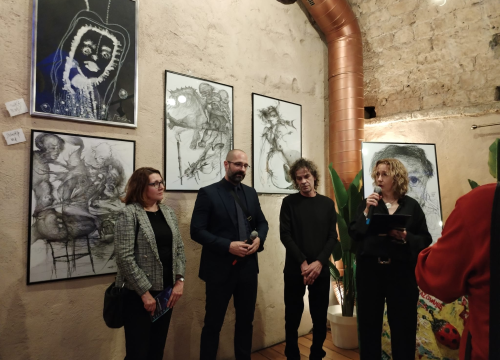 Fotografija 27 - Zvonimir Vila i njegovi 'Vilenjaci' napunili Azimut: Otvorena izložba radova djece iz Centra 'Šubićevac'