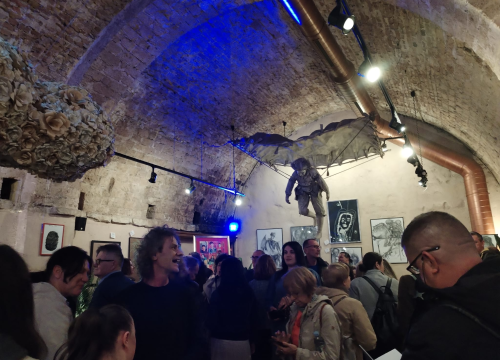 Fotografija 22 - Zvonimir Vila i njegovi 'Vilenjaci' napunili Azimut: Otvorena izložba radova djece iz Centra 'Šubićevac'