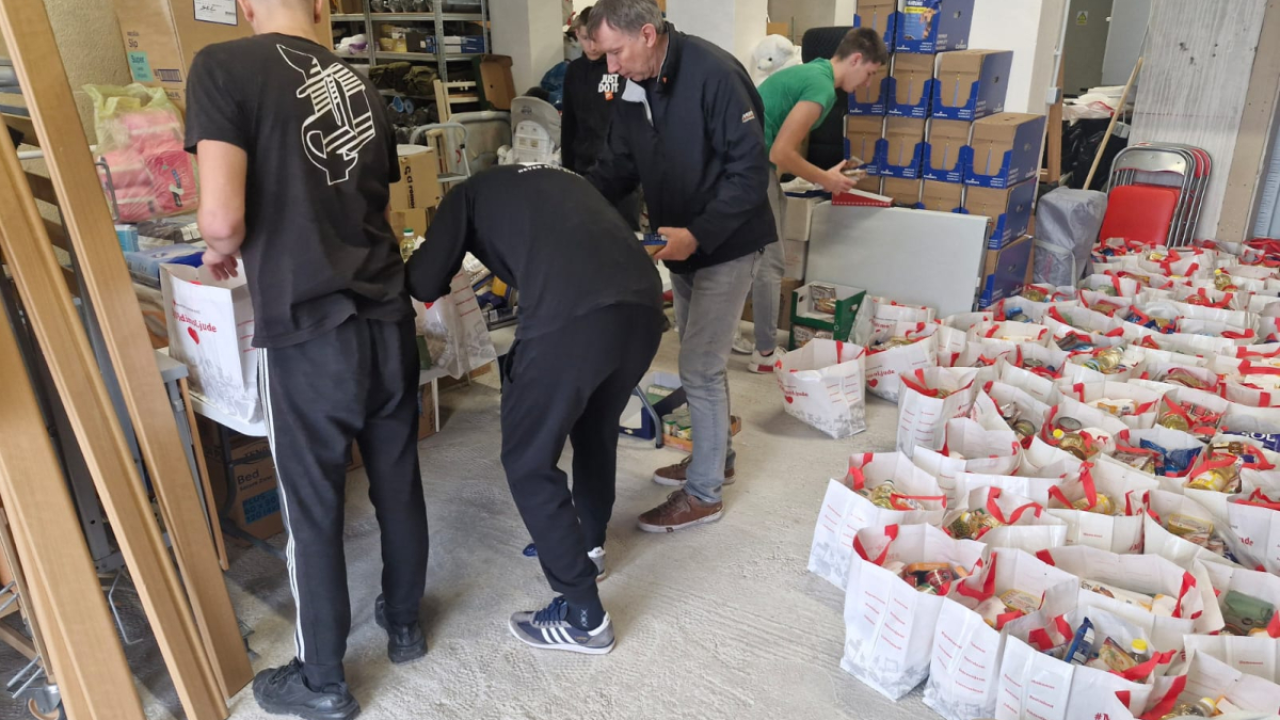 Crveni križ Vodice podijelio uskrsne pakete korisnicima socijalnog programa