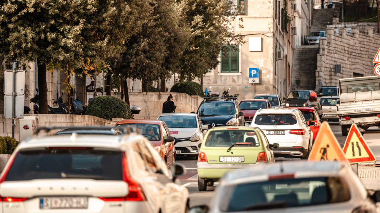Savjeti policije sudionicima u prometu uoči i tijekom uskrsnih blagdana