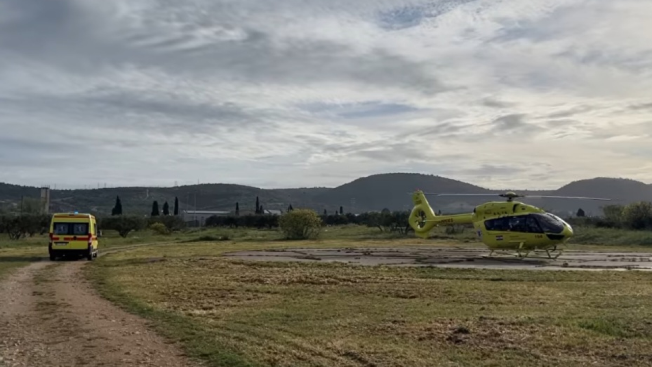 Prva helikopterska medicinska akcije na relaciji Šibenik–Split: Pacijent s ozljedom glave hitno prebačen u splitski  KBC