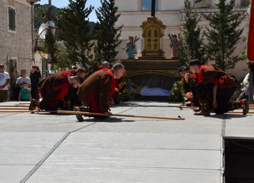 Fotografija 2 - Mirlovićke žudije na festivalu u Opuzenu