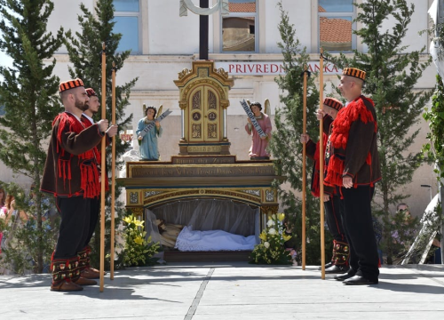 Fotografija 8 - Mirlovićke žudije na festivalu u Opuzenu