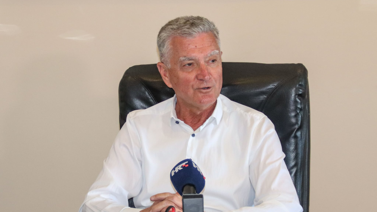 Šibenske košarkašice posjetile gradonačelnika Burića: 'Ovaj rezultat ponos je cijelog grada'