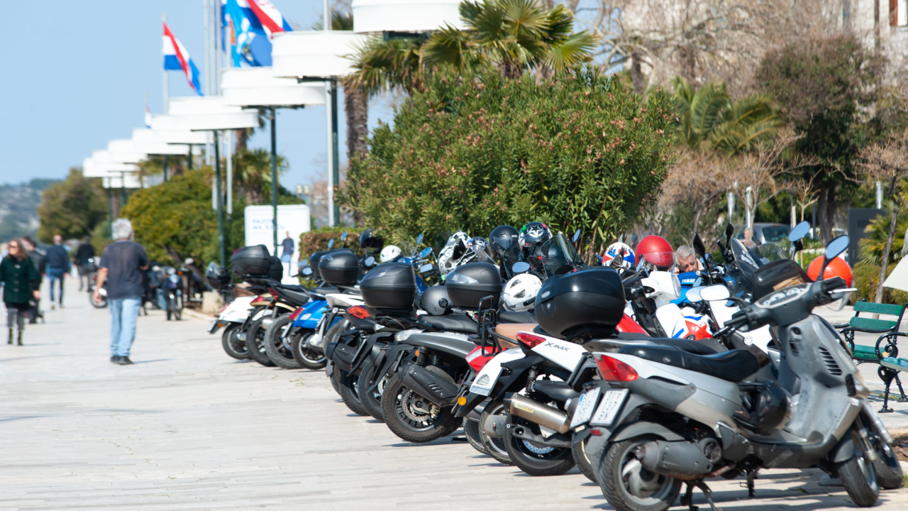 Velik broj neriješenih slučajeva krađa motora i djelova: Policija se trudi, ali građani traže konkretnije mjere i veću suradnju