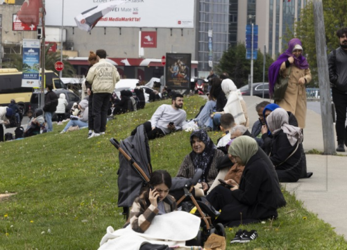 Istanbul pogodilo 300 naknadnih potresa, mnogi bježe nakon potresa magnitude 6,2