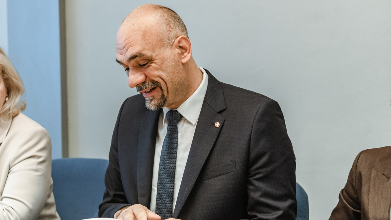 Sindikat uputio oštre kritike županu Jeliću: 'Ignorirao je sindikat, pogodovao pojedincima i izazvao kaos u upravi'