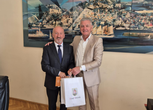 Fotografija 1 - Veleposlanik Sjeverne Makedonije posjetio gradonačelnika Burića