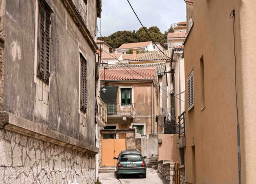 Fotografija 34 - Građa – šibenski kvart između stare gradske jezgre i tvrđava