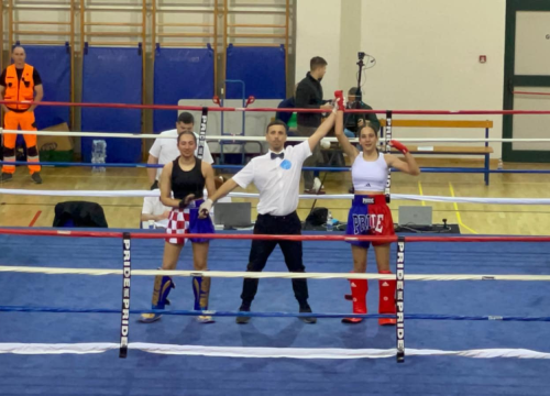 Fotografija 6 - Šibenske borkinje Laura Lokas i Tonka Desanić prvakinje Hrvatske, Irena Ekmečić srebrna