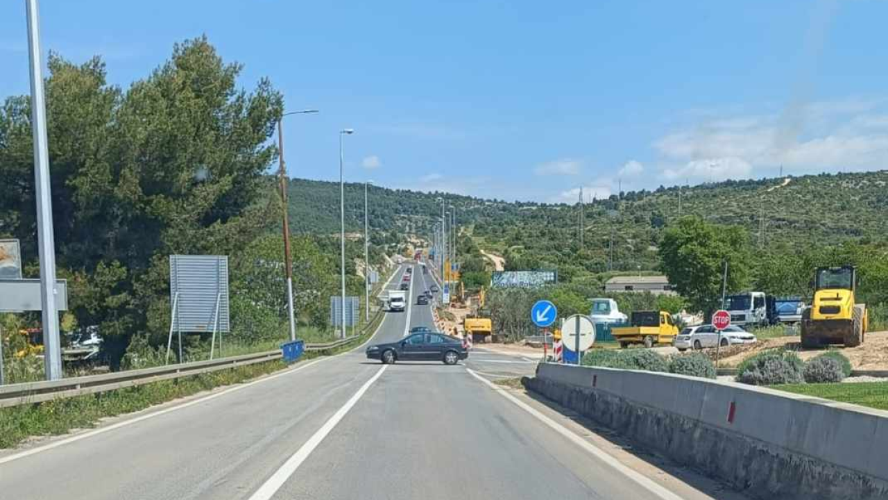 Rizično i nedozvoljeno skretanje na dnu 'tri trake' kod Ražina: 'Bit će ovog cijelo ljeto'