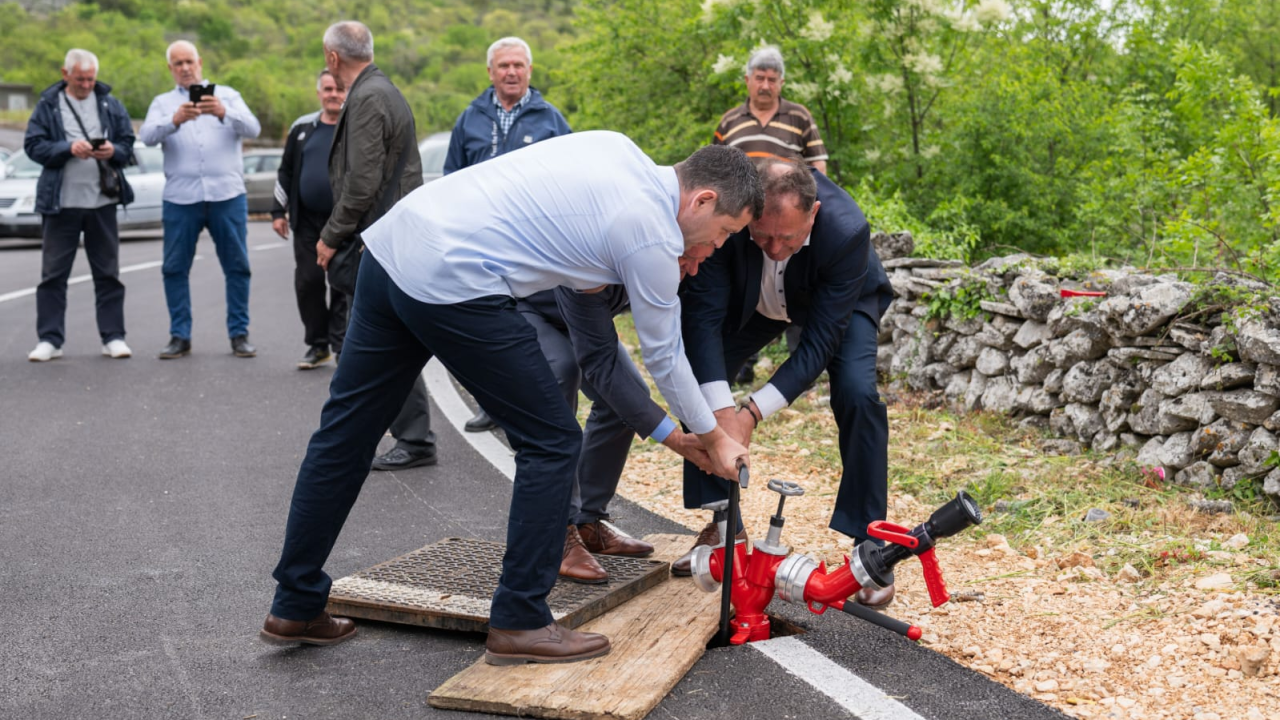 Svečano otvorena vodovodna mreža u Blizni Gornjoj