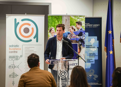 Fotografija 30 - FOTO: U ABC-u održana rasprava o prvih 120 dana rada nove Europske komisije