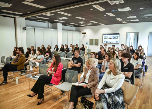 Fotografija 8 - FOTO: U ABC-u održana rasprava o prvih 120 dana rada nove Europske komisije