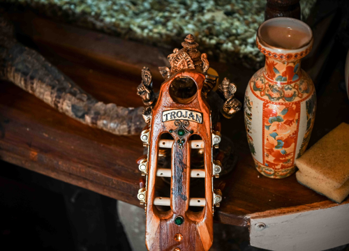 Fotografija 1 - Srđan Trojan šibenski je električar i majstor izrade gitara: 'Radim instrumente za sebe, za svoju dušu i za prijatelje'