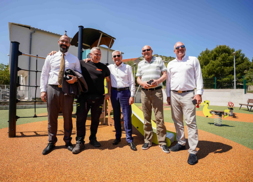 Fotografija 7 - Otvoreno igralište u Jurasima