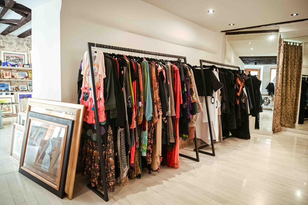 U Galeriji Juraj Dalmatinac ulovite remek djela poznatih hrvatskih slikara po pristupačnim cijenama