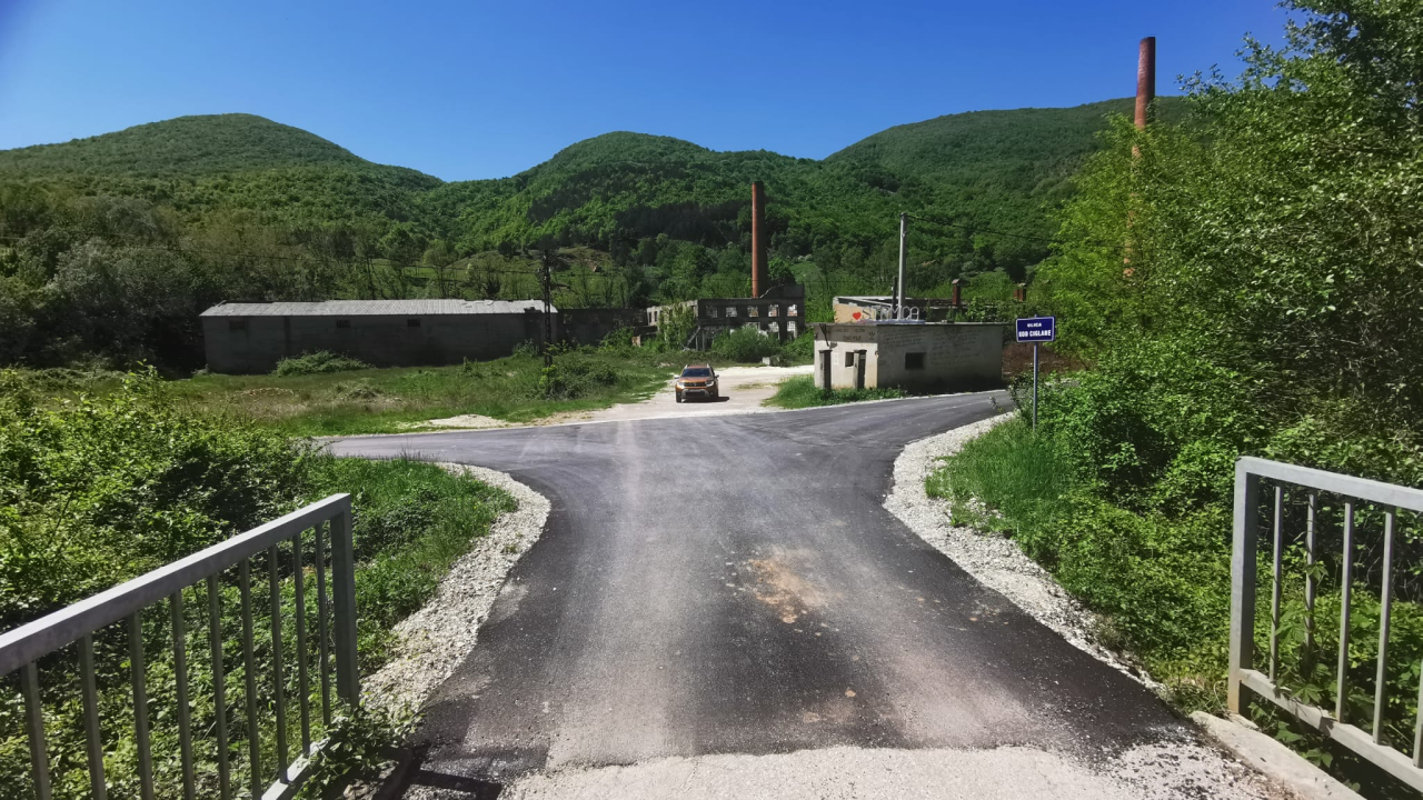 Gradu Kninu odobrena sredstava za asfaltiranje cesta u Golubiću i Strmici