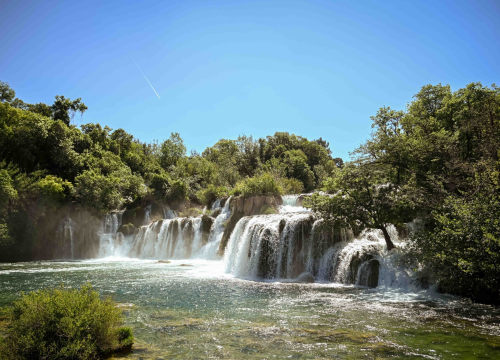Fotografija 15 - FOTO Uz podjelu fažola obilježen Praznik rada: 'Svim dragim posjetiteljima NP Krka željeli smo danas osigurati ručak'