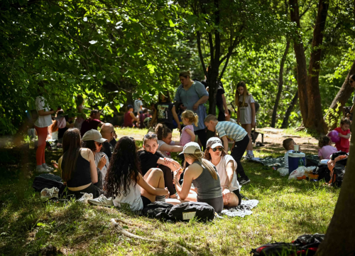 Fotografija 4 - FOTO Uz podjelu fažola obilježen Praznik rada: 'Svim dragim posjetiteljima NP Krka željeli smo danas osigurati ručak'