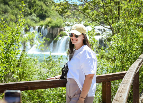 Fotografija 5 - FOTO Uz podjelu fažola obilježen Praznik rada: 'Svim dragim posjetiteljima NP Krka željeli smo danas osigurati ručak'