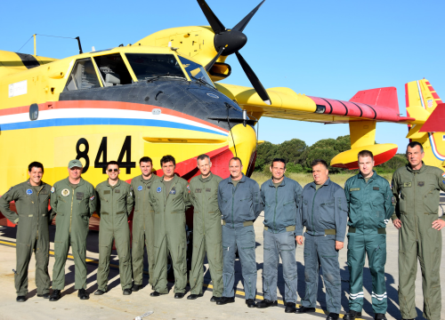 Fotografija 4 - Canadair HRZ-a poletio u Izrael: 'Pomoći ćemo našim znanjem i iskustvom u gašenju požara'