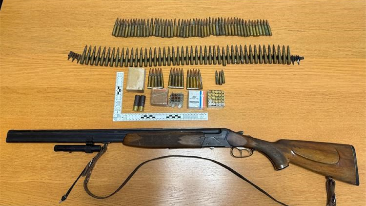 Nakon što je prijetio starici, policija mu pronašla pušku i streljivo