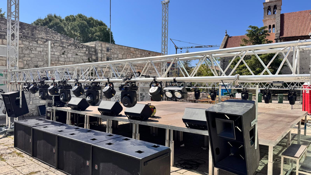 Dvodnevni festival 'SE15:Bis za kraj' starta večeras: Pogledajte kako teku pripreme